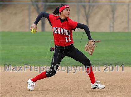 Thumbnail 3 in Rosamond vs. Bellarmine-Jefferson (Desert Classic) photogallery.