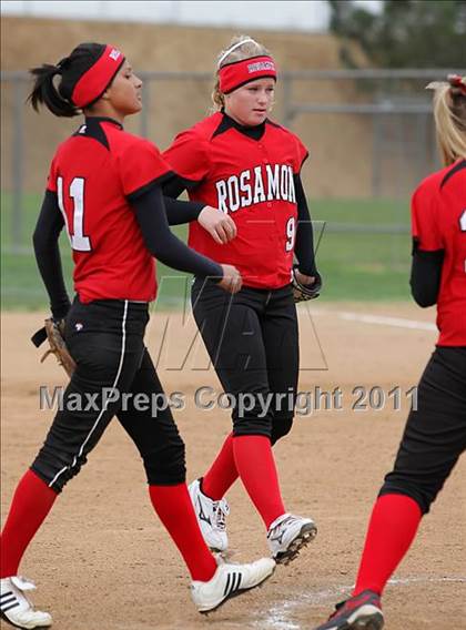 Thumbnail 1 in Rosamond vs. Bellarmine-Jefferson (Desert Classic) photogallery.