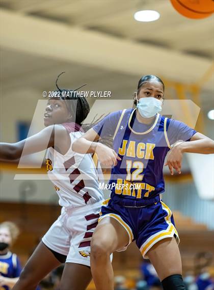 Thumbnail 3 in Jack Britt @ Douglas Byrd photogallery.