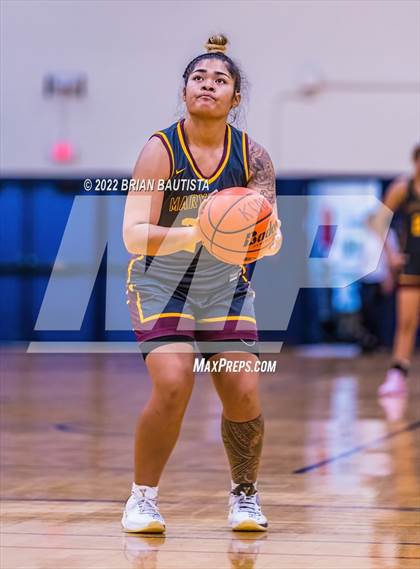 Thumbnail 2 in Maryknoll vs Waiakea (Imua Invitational) photogallery.