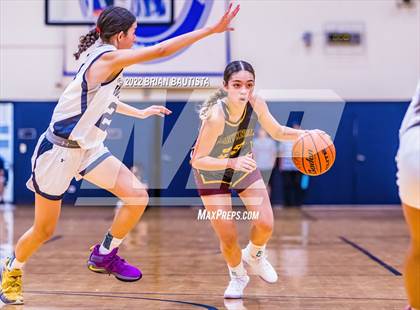 Thumbnail 2 in Maryknoll vs Waiakea (Imua Invitational) photogallery.