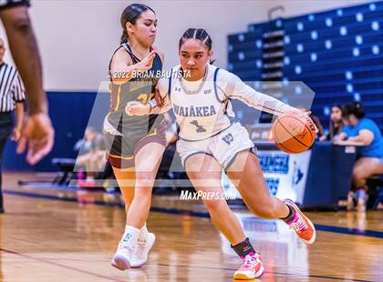 Thumbnail 2 in Maryknoll vs Waiakea (Imua Invitational) photogallery.