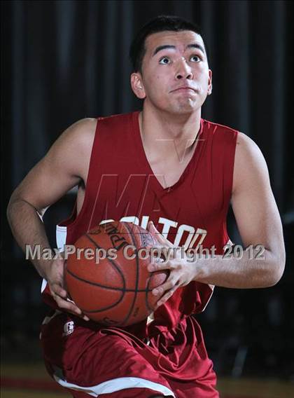 Thumbnail 3 in Twentynine Palms vs. Colton (MaxPreps Holiday Classic) photogallery.
