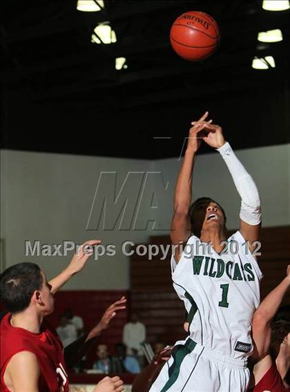 Thumbnail 3 in Twentynine Palms vs. Colton (MaxPreps Holiday Classic) photogallery.