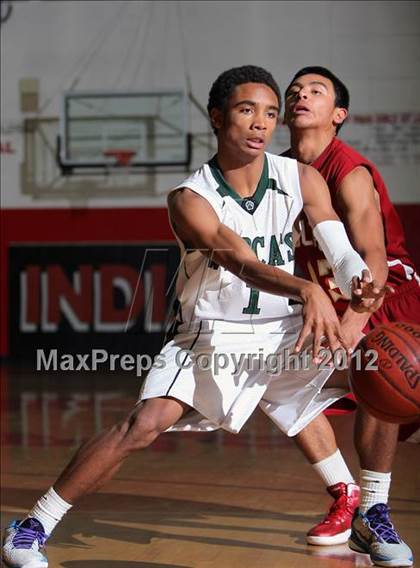 Thumbnail 2 in Twentynine Palms vs. Colton (MaxPreps Holiday Classic) photogallery.