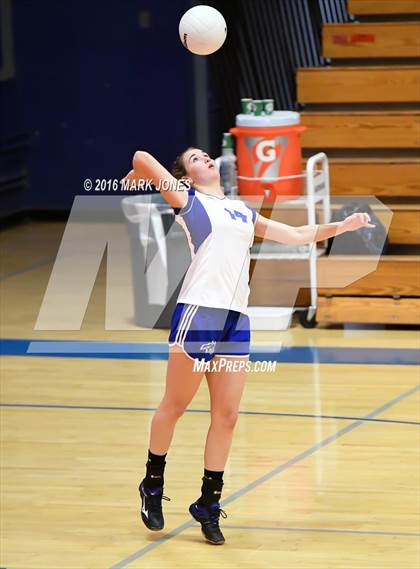 Thumbnail 2 in Northwest Christian vs. Snowflake (AIA D3 Semifinal) photogallery.