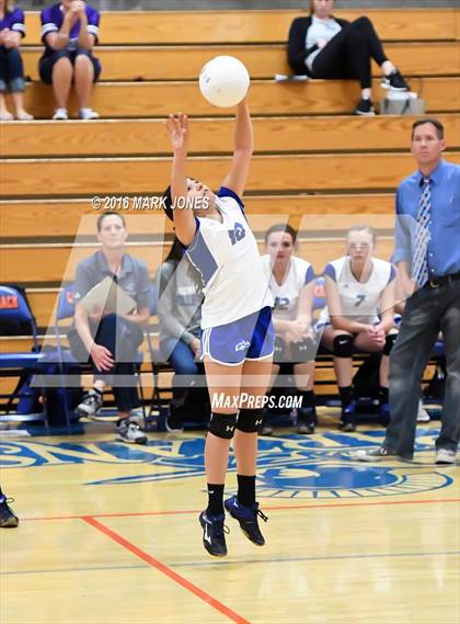 Thumbnail 2 in Northwest Christian vs. Snowflake (AIA D3 Semifinal) photogallery.
