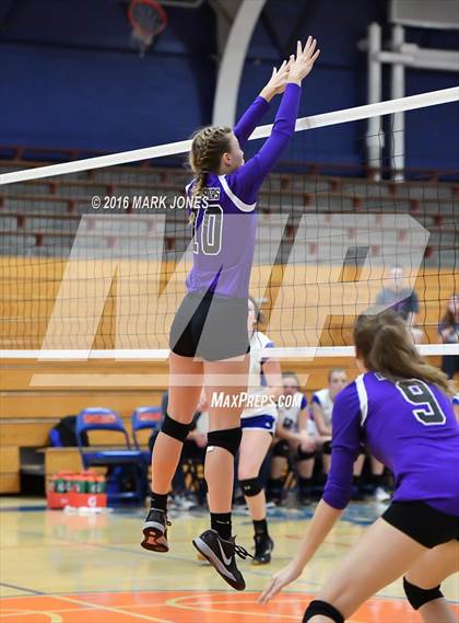 Thumbnail 1 in Northwest Christian vs. Snowflake (AIA D3 Semifinal) photogallery.