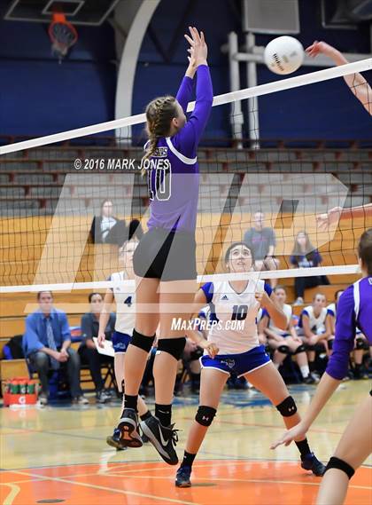 Thumbnail 3 in Northwest Christian vs. Snowflake (AIA D3 Semifinal) photogallery.
