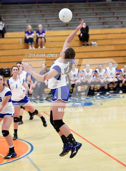 Thumbnail 1 in Northwest Christian vs. Snowflake (AIA D3 Semifinal) photogallery.
