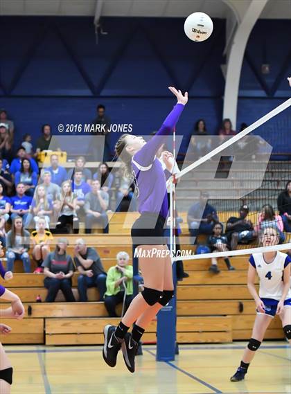 Thumbnail 1 in Northwest Christian vs. Snowflake (AIA D3 Semifinal) photogallery.
