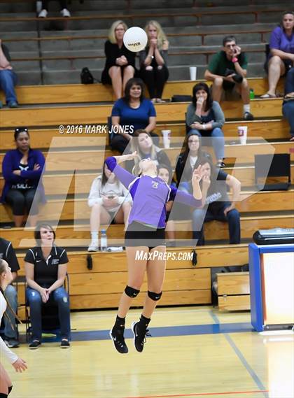 Thumbnail 2 in Northwest Christian vs. Snowflake (AIA D3 Semifinal) photogallery.