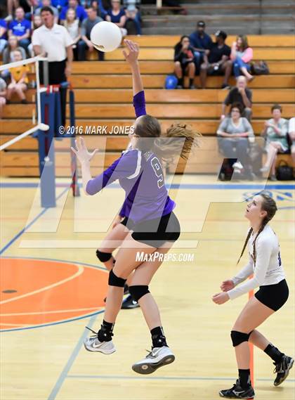 Thumbnail 1 in Northwest Christian vs. Snowflake (AIA D3 Semifinal) photogallery.