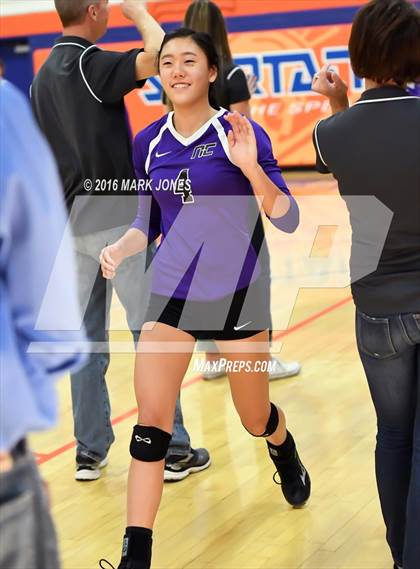 Thumbnail 1 in Northwest Christian vs. Snowflake (AIA D3 Semifinal) photogallery.