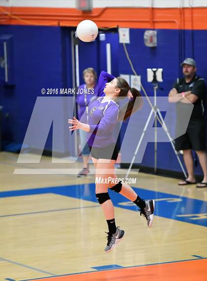 Thumbnail 1 in Northwest Christian vs. Snowflake (AIA D3 Semifinal) photogallery.