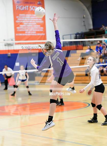 Thumbnail 2 in Northwest Christian vs. Snowflake (AIA D3 Semifinal) photogallery.
