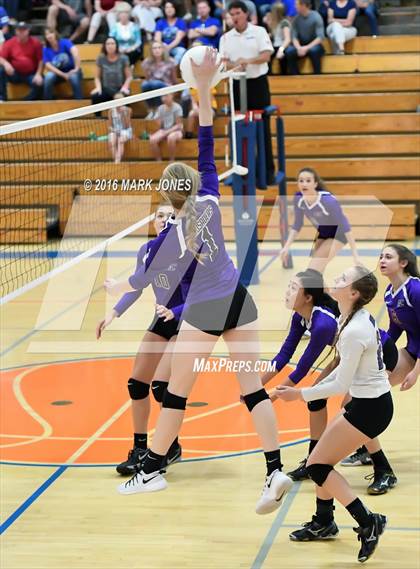Thumbnail 1 in Northwest Christian vs. Snowflake (AIA D3 Semifinal) photogallery.