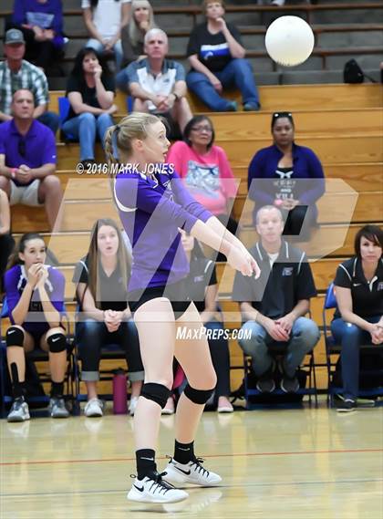 Thumbnail 1 in Northwest Christian vs. Snowflake (AIA D3 Semifinal) photogallery.