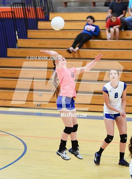 Thumbnail 3 in Northwest Christian vs. Snowflake (AIA D3 Semifinal) photogallery.