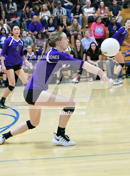 Thumbnail 1 in Northwest Christian vs. Snowflake (AIA D3 Semifinal) photogallery.