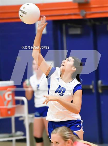 Thumbnail 1 in Northwest Christian vs. Snowflake (AIA D3 Semifinal) photogallery.
