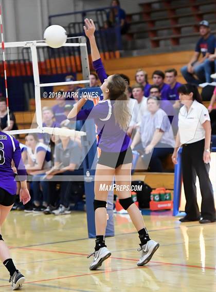 Thumbnail 1 in Northwest Christian vs. Snowflake (AIA D3 Semifinal) photogallery.
