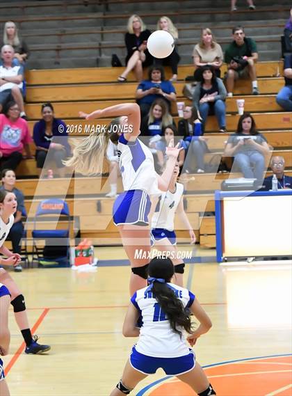 Thumbnail 1 in Northwest Christian vs. Snowflake (AIA D3 Semifinal) photogallery.