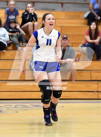 Thumbnail 1 in Northwest Christian vs. Snowflake (AIA D3 Semifinal) photogallery.