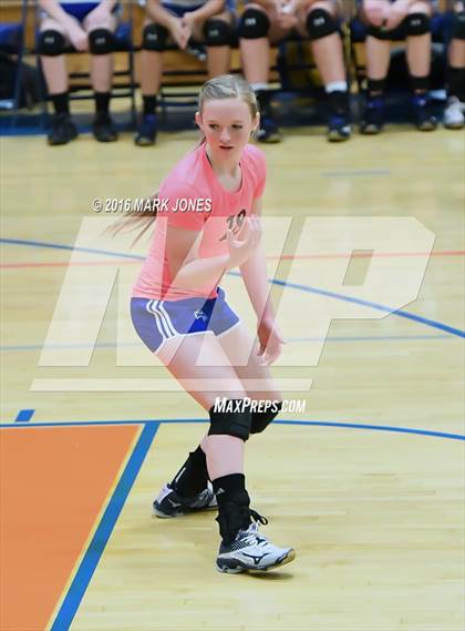 Thumbnail 3 in Northwest Christian vs. Snowflake (AIA D3 Semifinal) photogallery.