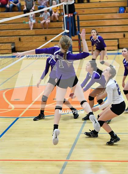 Thumbnail 2 in Northwest Christian vs. Snowflake (AIA D3 Semifinal) photogallery.