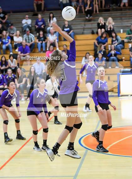 Thumbnail 3 in Northwest Christian vs. Snowflake (AIA D3 Semifinal) photogallery.