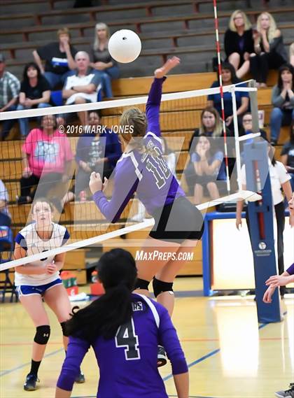 Thumbnail 3 in Northwest Christian vs. Snowflake (AIA D3 Semifinal) photogallery.