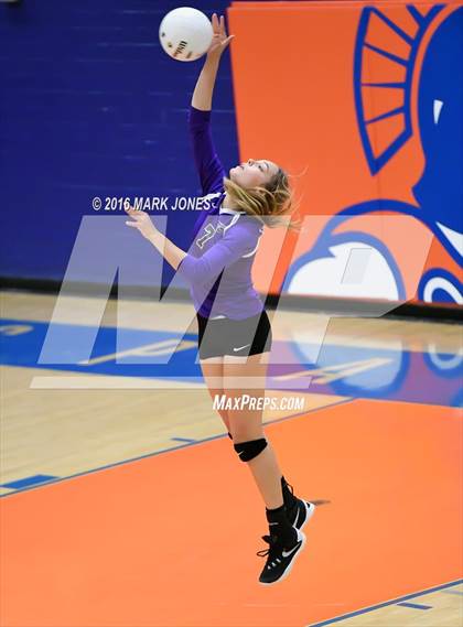 Thumbnail 1 in Northwest Christian vs. Snowflake (AIA D3 Semifinal) photogallery.