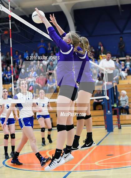 Thumbnail 1 in Northwest Christian vs. Snowflake (AIA D3 Semifinal) photogallery.