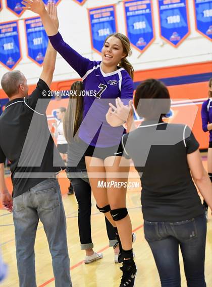 Thumbnail 3 in Northwest Christian vs. Snowflake (AIA D3 Semifinal) photogallery.