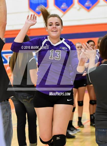 Thumbnail 3 in Northwest Christian vs. Snowflake (AIA D3 Semifinal) photogallery.