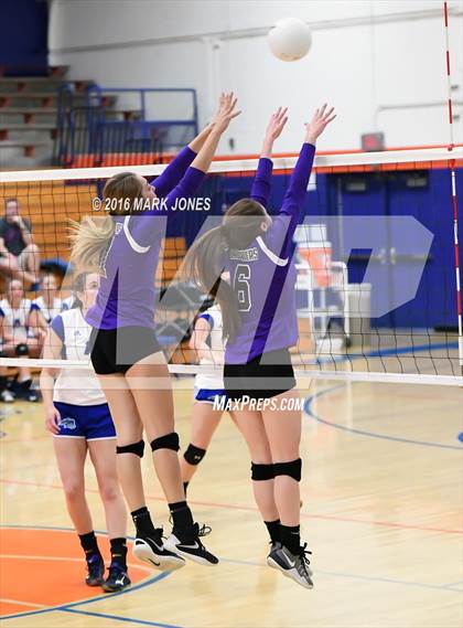 Thumbnail 2 in Northwest Christian vs. Snowflake (AIA D3 Semifinal) photogallery.