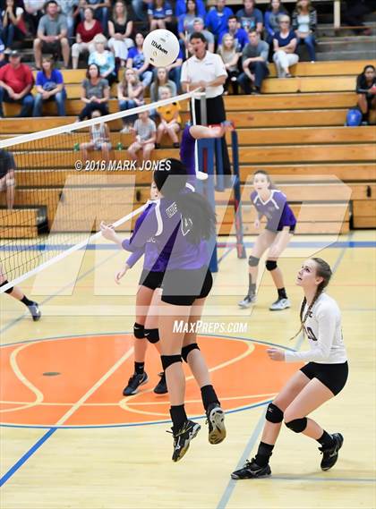 Thumbnail 1 in Northwest Christian vs. Snowflake (AIA D3 Semifinal) photogallery.