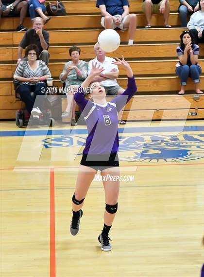 Thumbnail 1 in Northwest Christian vs. Snowflake (AIA D3 Semifinal) photogallery.