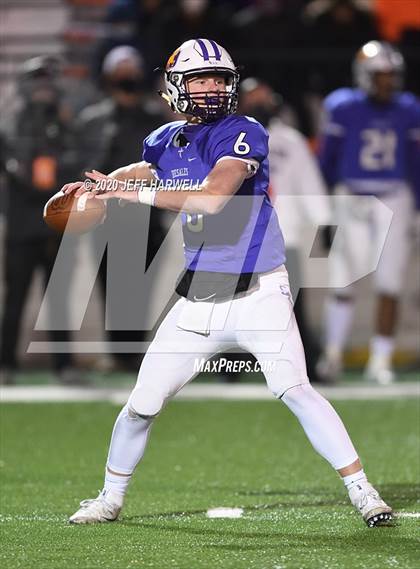 Thumbnail 3 in Chardon vs. St. Francis DeSales (OHSAA D3 Final)  photogallery.