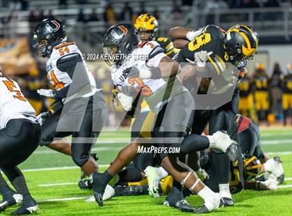 Thumbnail 1 in St. James vs. Union Parish (LHSAA DIII Non-Select Semi-Final) photogallery.