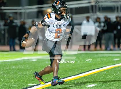 Thumbnail 2 in St. James vs. Union Parish (LHSAA DIII Non-Select Semi-Final) photogallery.