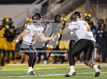 Thumbnail 3 in St. James vs. Union Parish (LHSAA DIII Non-Select Semi-Final) photogallery.