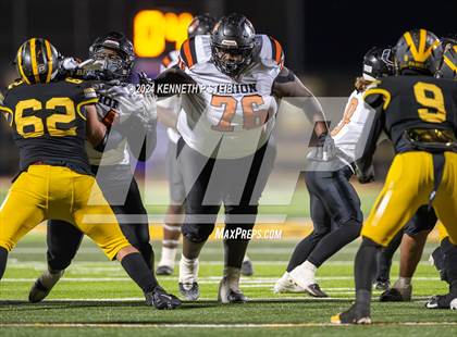 Thumbnail 2 in St. James vs. Union Parish (LHSAA DIII Non-Select Semi-Final) photogallery.