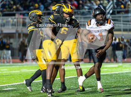 Thumbnail 1 in St. James vs. Union Parish (LHSAA DIII Non-Select Semi-Final) photogallery.
