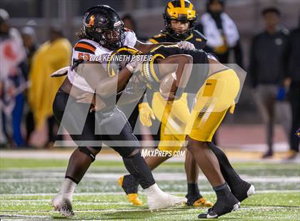 Thumbnail 2 in St. James vs. Union Parish (LHSAA DIII Non-Select Semi-Final) photogallery.