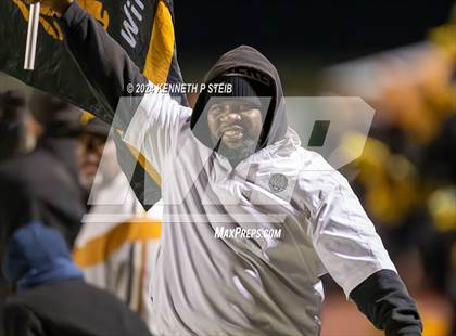 Thumbnail 3 in St. James vs. Union Parish (LHSAA DIII Non-Select Semi-Final) photogallery.