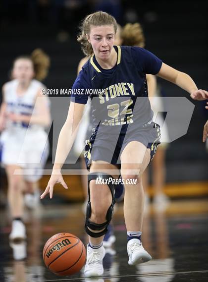 Thumbnail 2 in Stoney Creek vs. Rochester (Oakland University) photogallery.