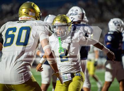 Thumbnail 2 in Central Catholic vs. Holy Cross photogallery.