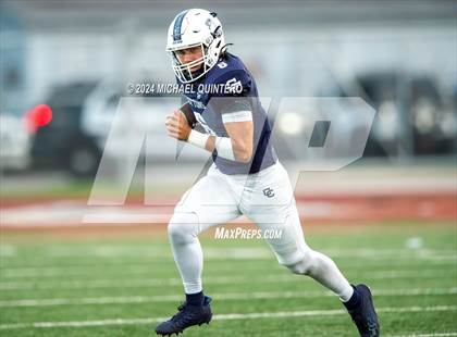 Thumbnail 2 in Central Catholic vs. Holy Cross photogallery.